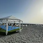 Le Mandrelle Resort *