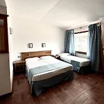 Le Mandrelle Resort *