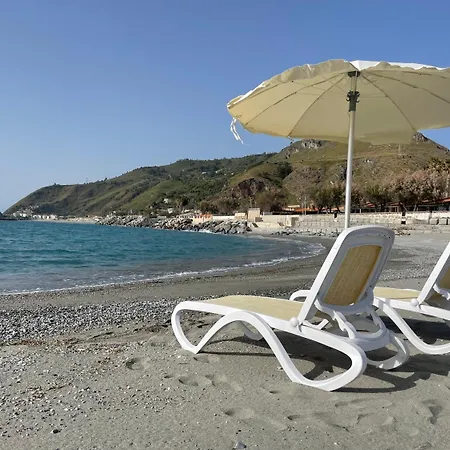 Le Mandrelle Resort *