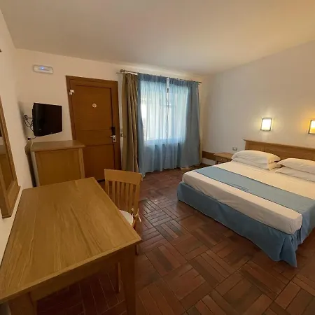 Курортный комплекс Le Mandrelle *