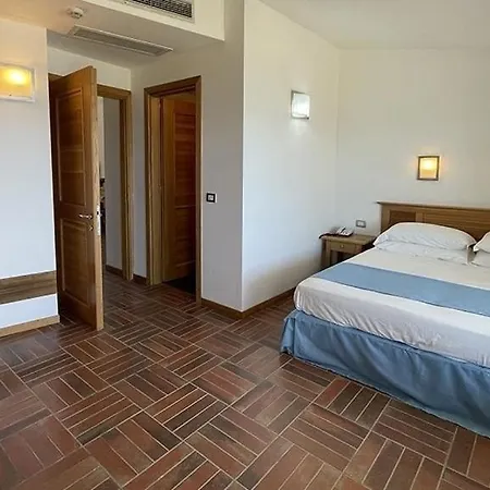 Le Mandrelle Resort *