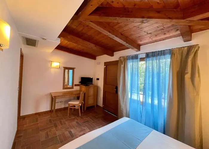 Le Mandrelle אתר נופש