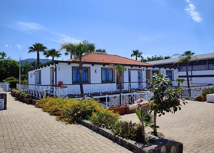 Le Mandrelle אמנטיאה