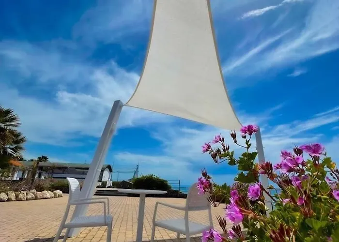 אתר נופש Le Mandrelle אמנטיאה