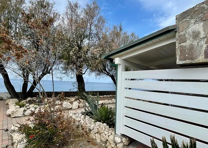 אתר נופש Le Mandrelle *