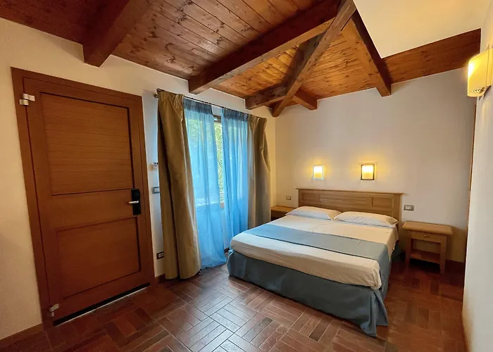 Le Mandrelle אתר נופש